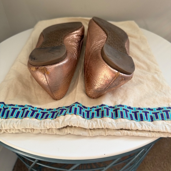 Tory Burch Rose Gold Revas - 8.5 - Picture 5 of 6
